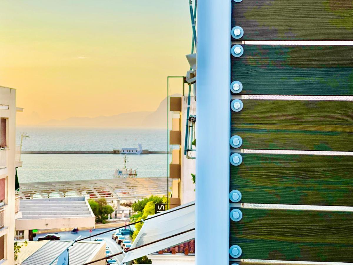 Retropolitan Living * Patras